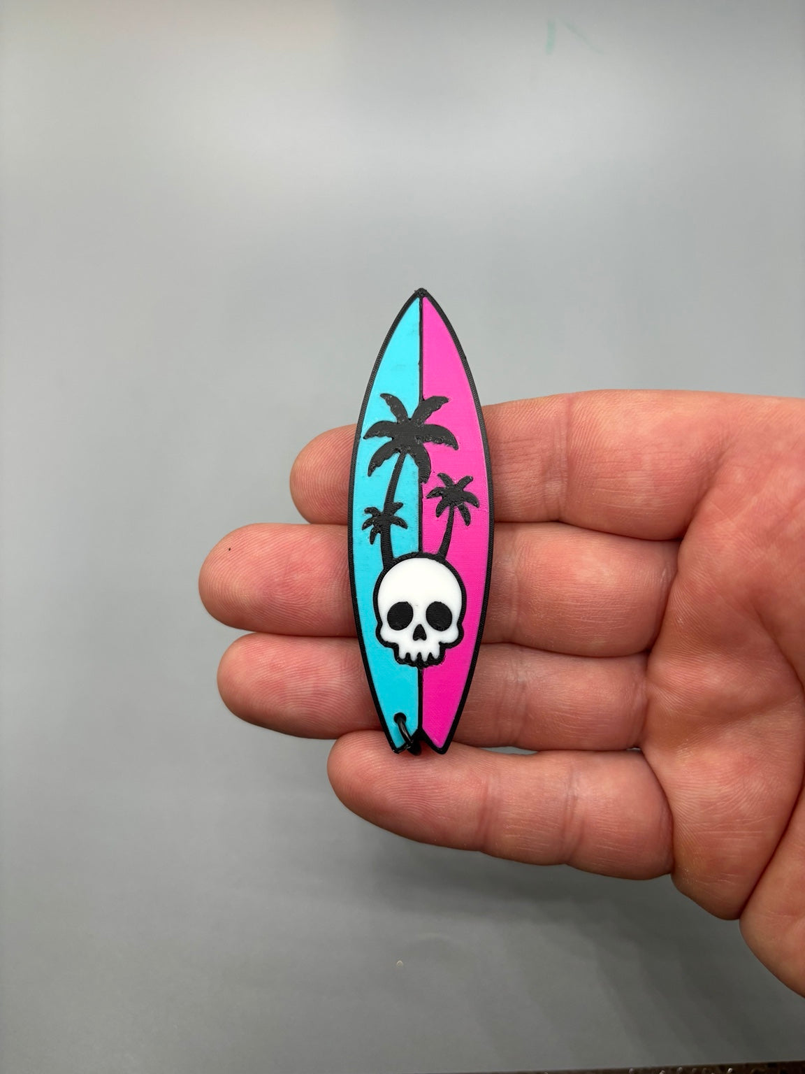 Surf Skull Keychain